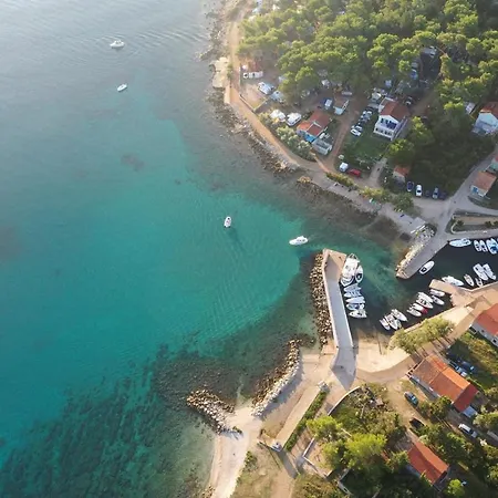 Gasthof Caravan Near The Sea 1 Ugljan