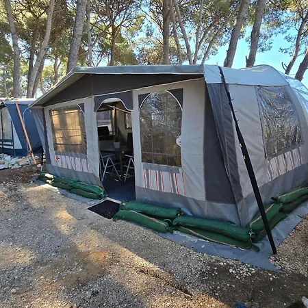 In - Caravan Near The Sea 1 Pensjonat